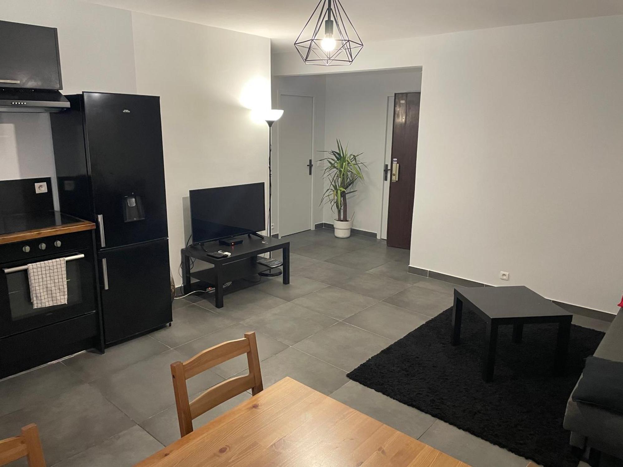 Appartement Neuf Et Moderne Face Gare St Charles *